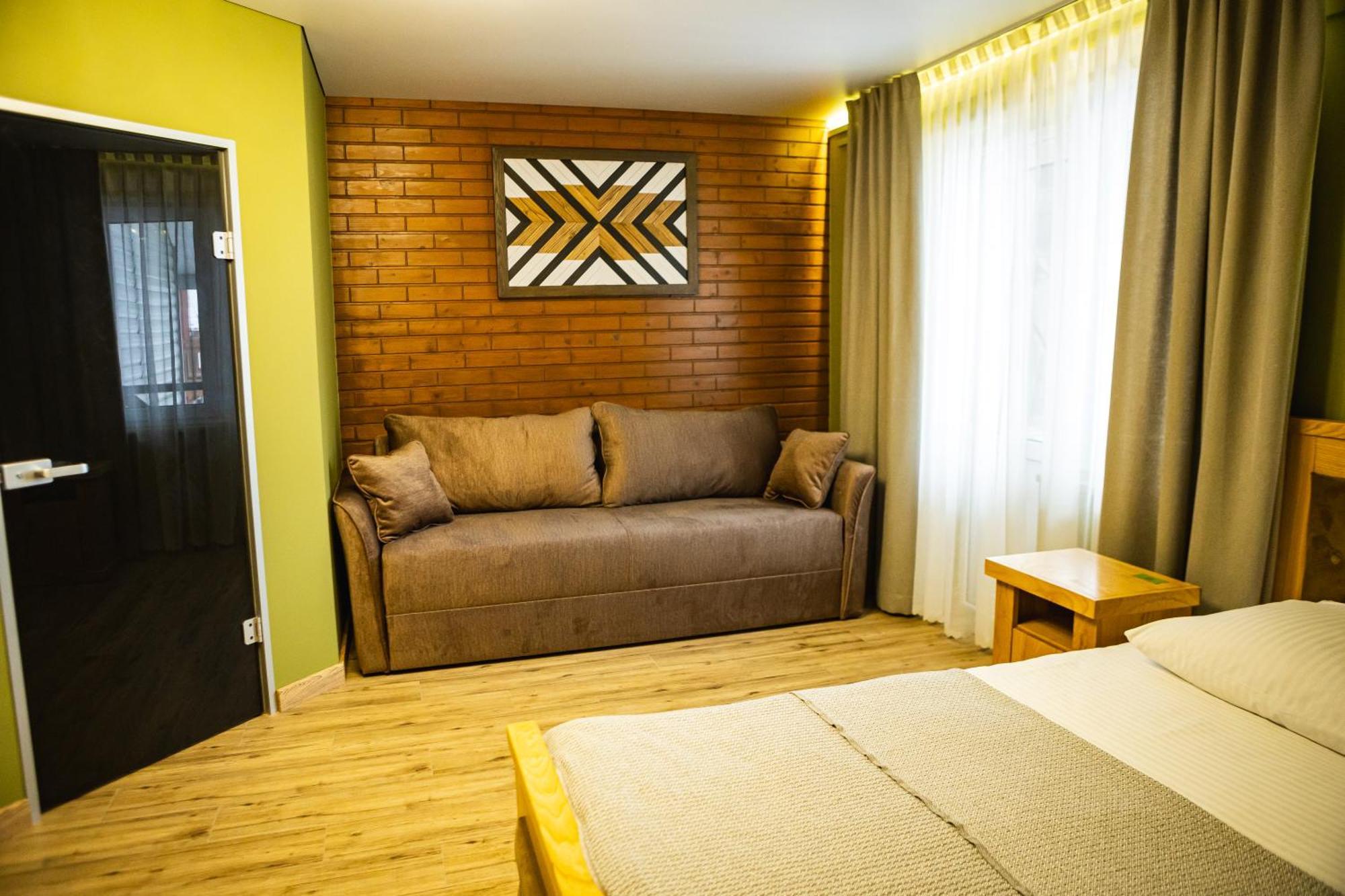 Hotel Zatyshok Nad Prutom à Bukovel Extérieur photo