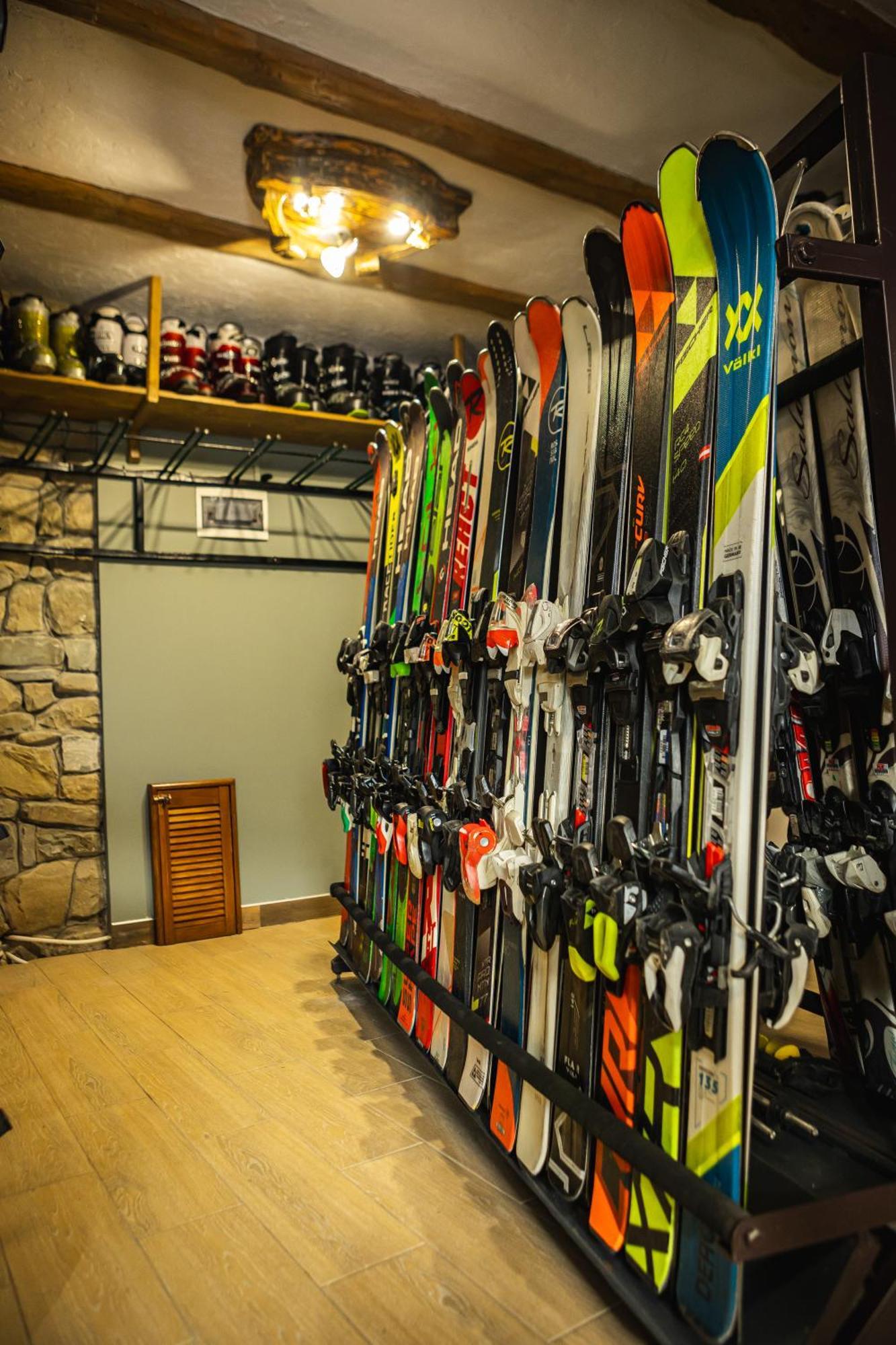Hotel Zatyshok Nad Prutom à Bukovel Extérieur photo