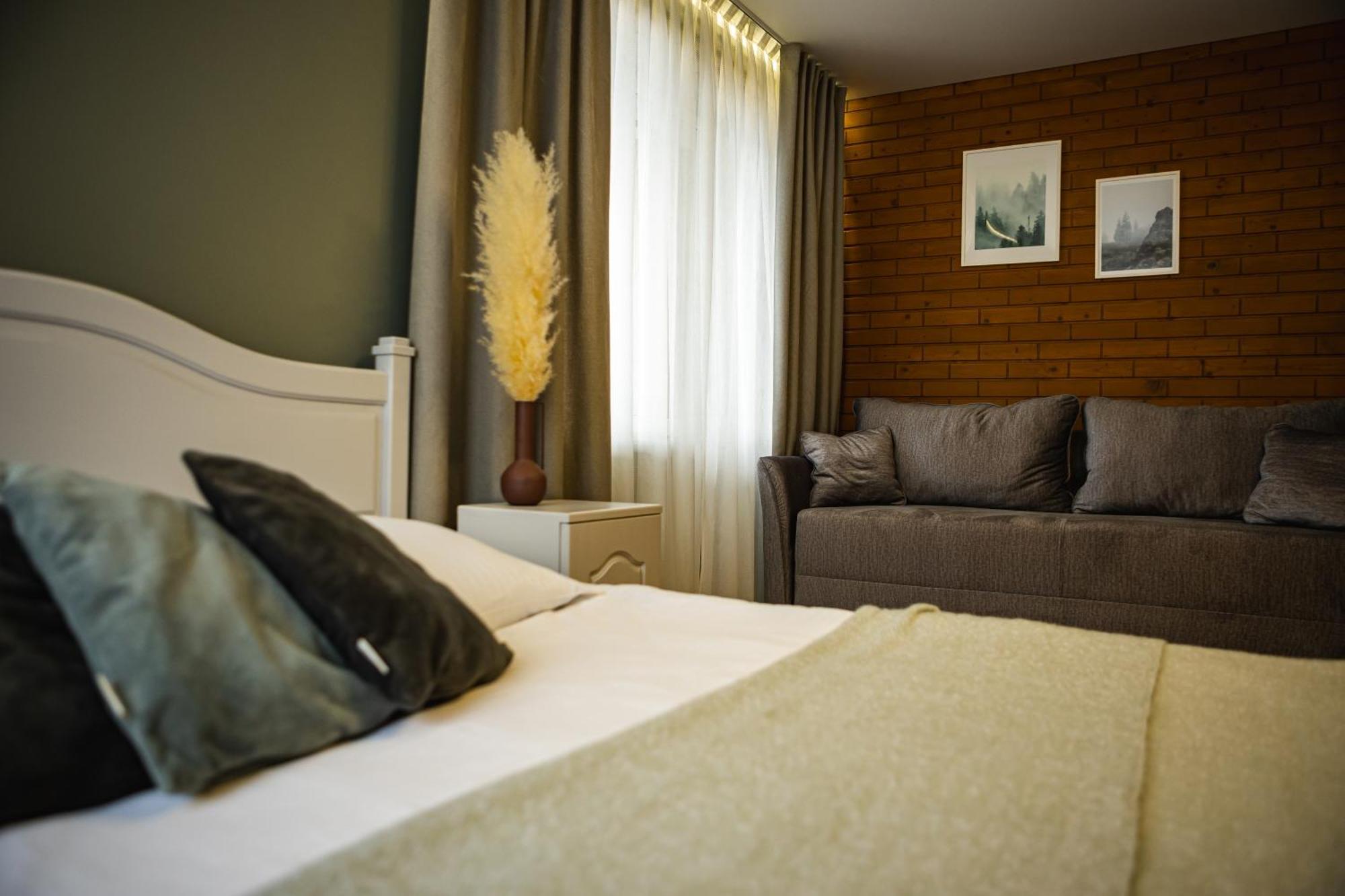 Hotel Zatyshok Nad Prutom à Bukovel Extérieur photo