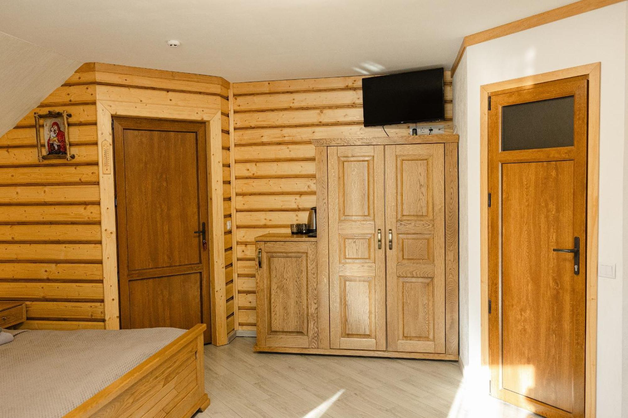 Hotel Zatyshok Nad Prutom à Bukovel Extérieur photo