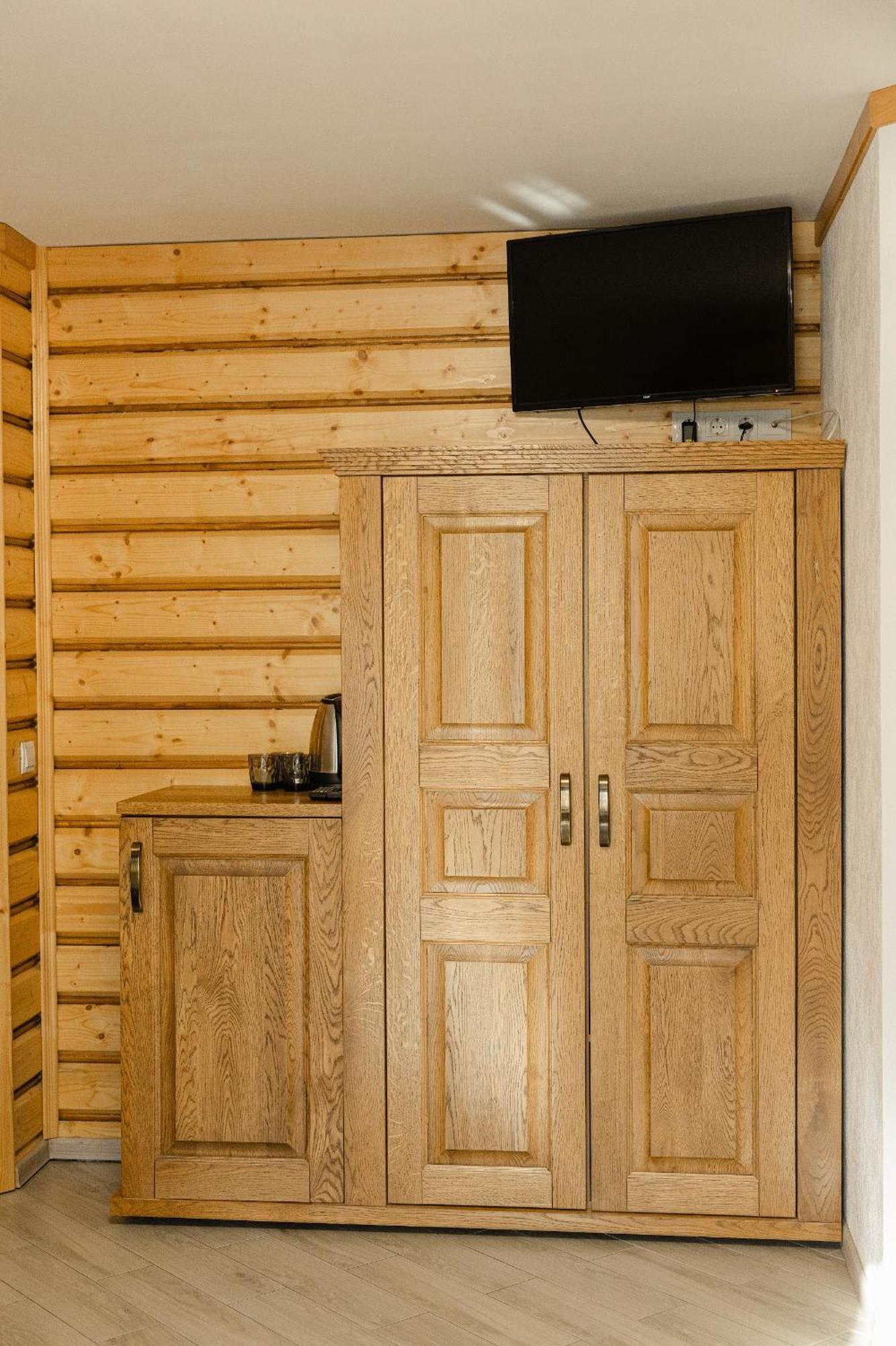 Hotel Zatyshok Nad Prutom à Bukovel Extérieur photo