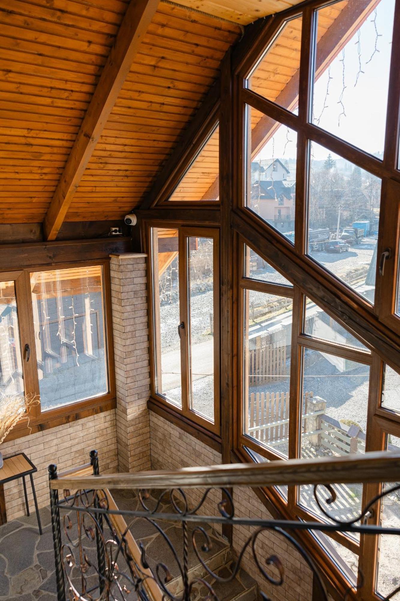 Hotel Zatyshok Nad Prutom à Bukovel Extérieur photo